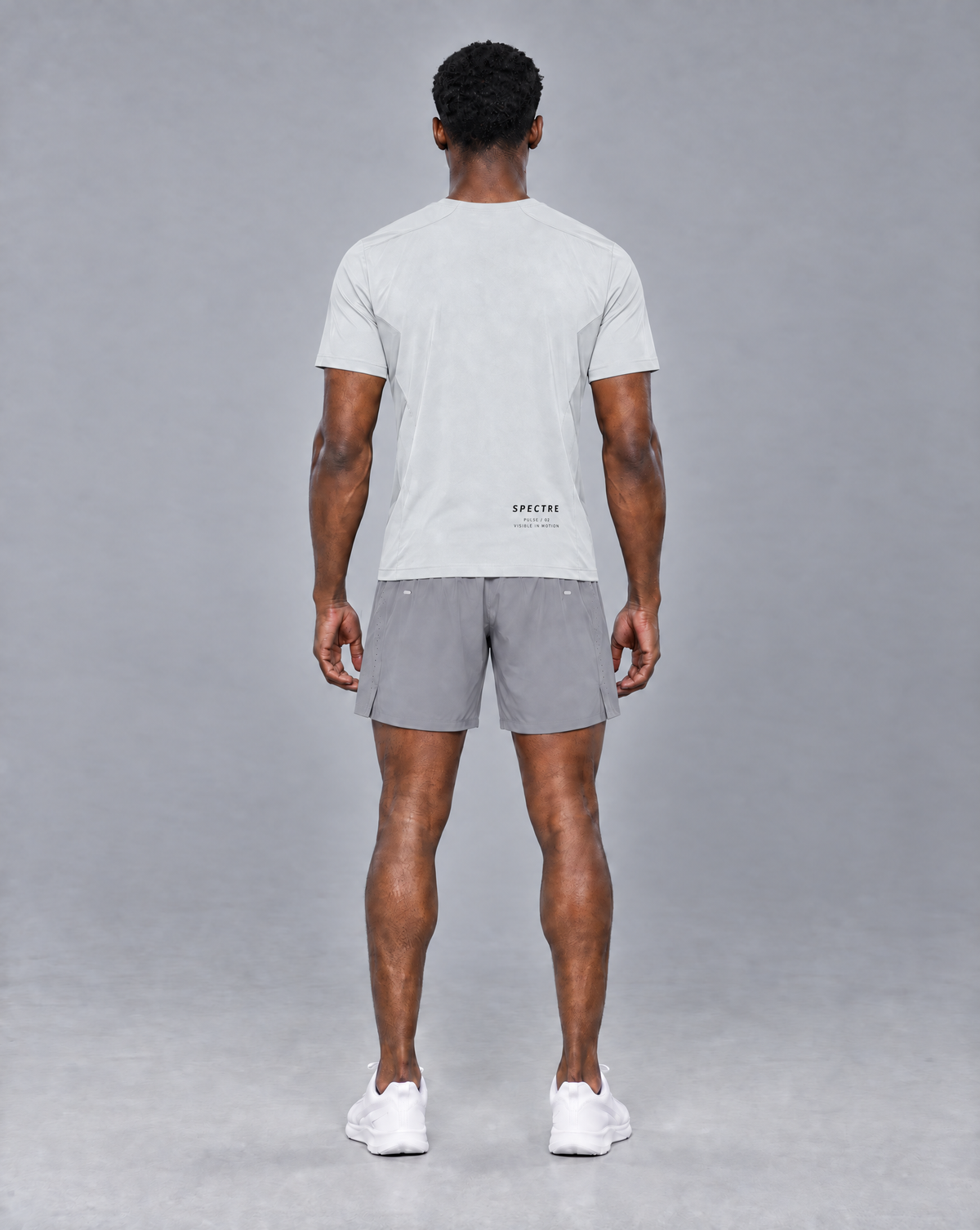 PULSE™ Lightweight Training T-Shirt – Light Grey – Produktansicht 6