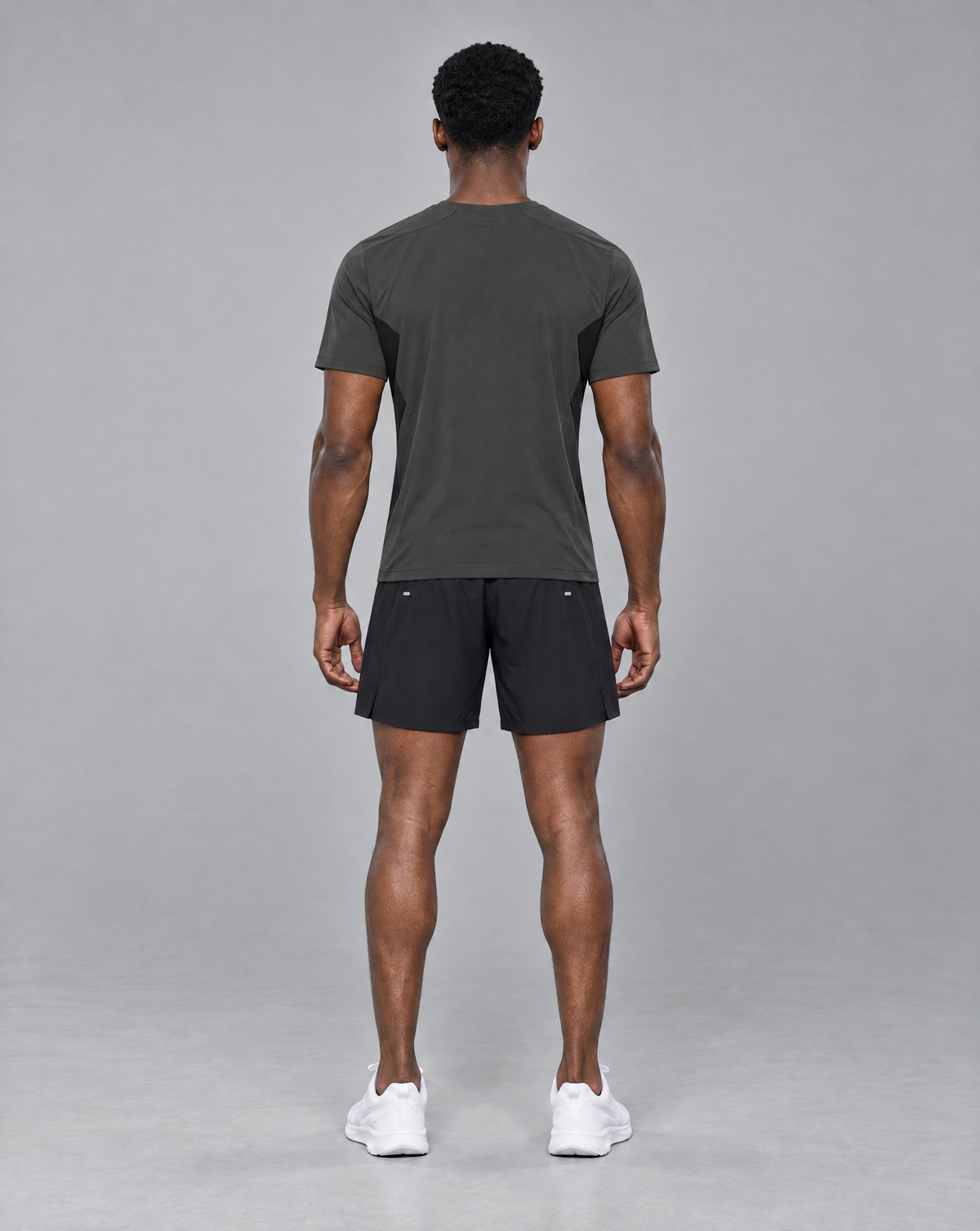 PULSE™ Lightweight Training T-Shirt – Dark Grey – Produktansicht 6