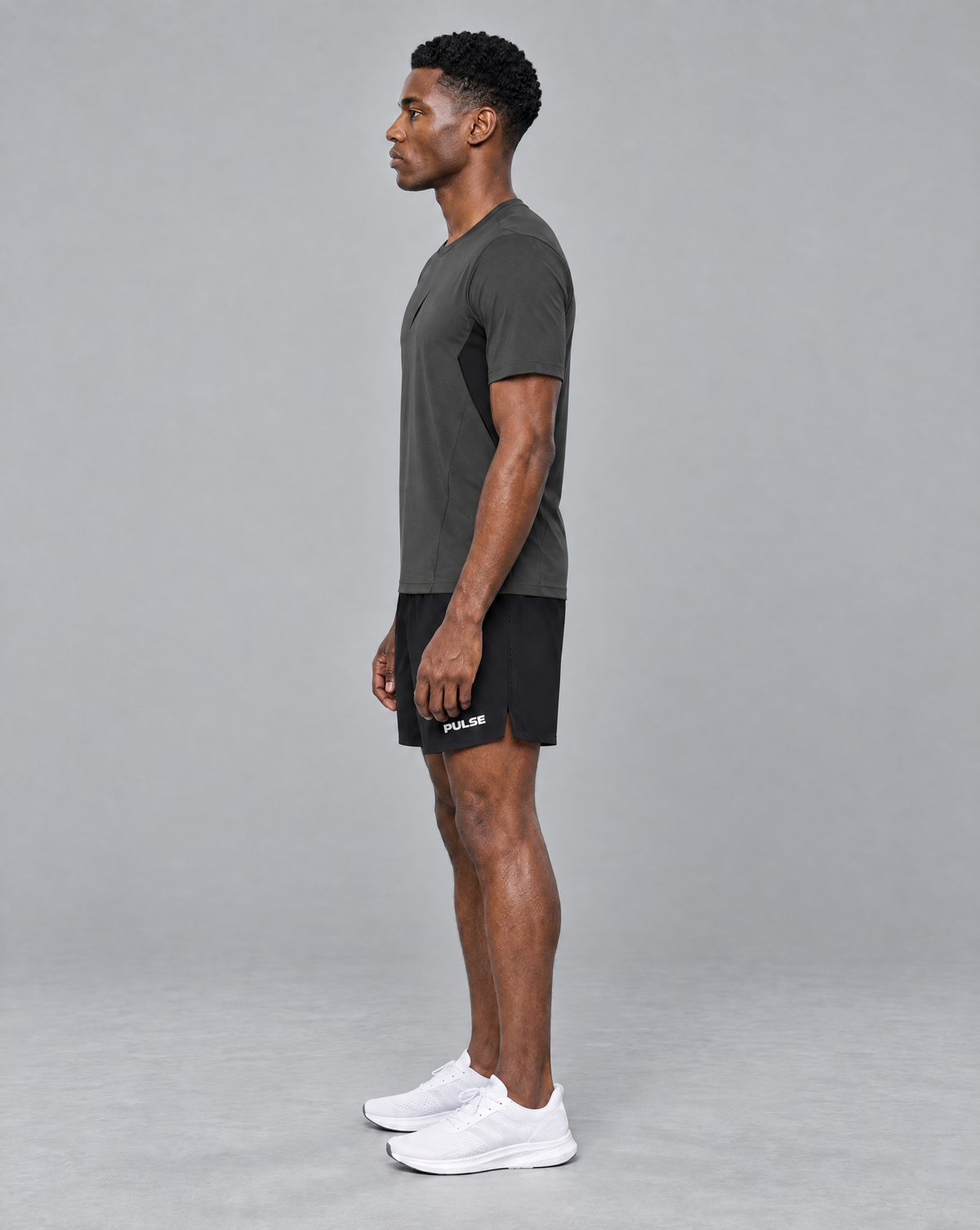 PULSE™ Lightweight Training T-Shirt – Dark Grey – Produktansicht 5