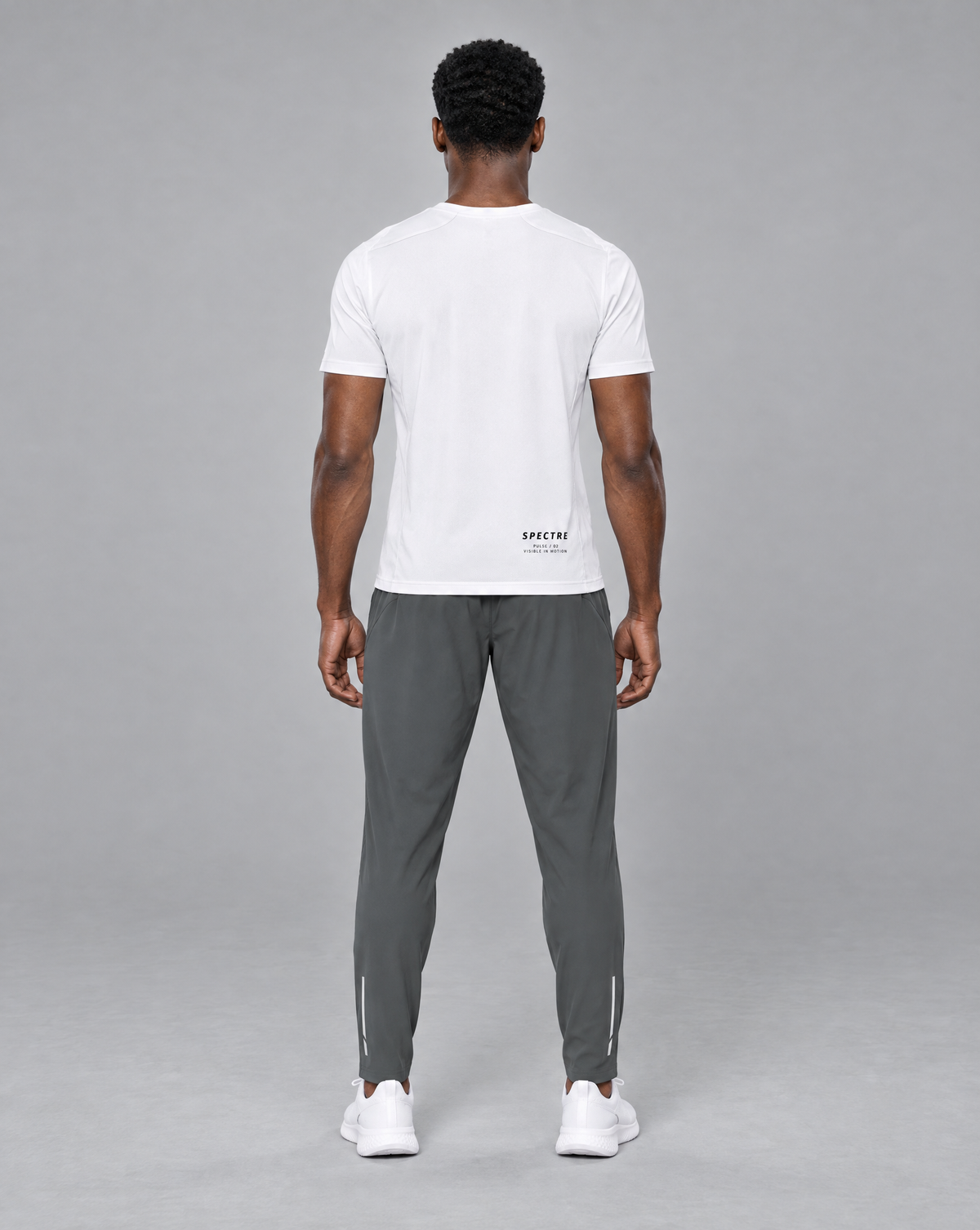 PULSE™ Lightweight Training T-Shirt – White – Produktansicht 2
