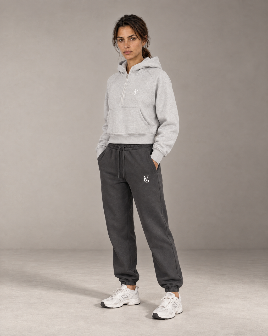 Golden Vein Cropped Half-Zip Hoodie – Cold Grey – Produktansicht 3