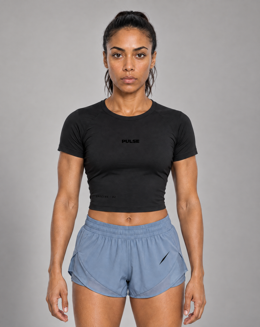 PULSE™ Cropped Performance T-Shirt – Black – Produktansicht 1