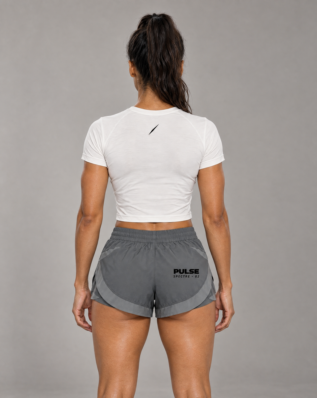 PULSE™ Cropped Performance T-Shirt – White – Produktansicht 2