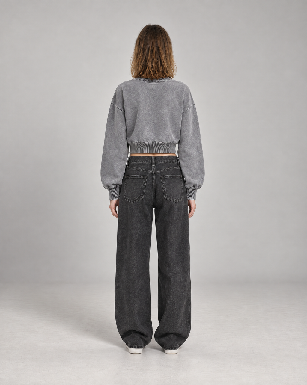 Golden Vein Mineral Wash Cropped Sweater – Grey – Produktansicht 6
