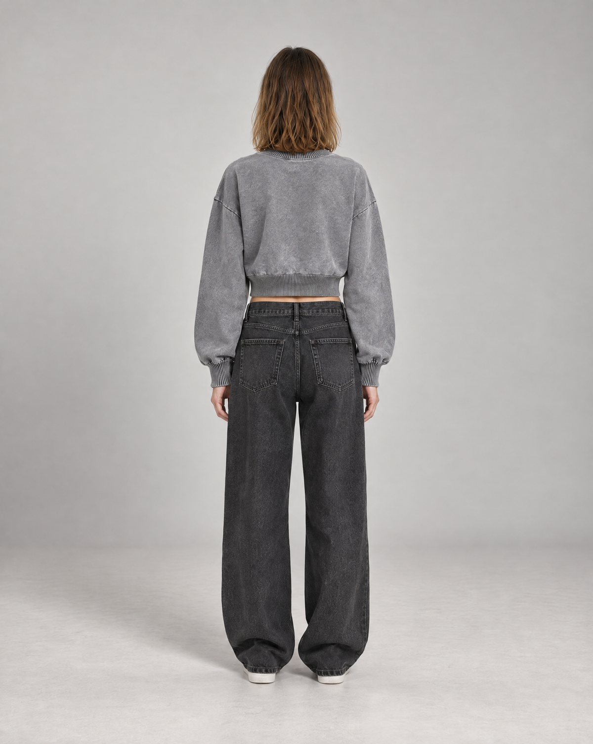 Golden Vein Mineral Wash Cropped Sweater – Grey – Produktansicht 6