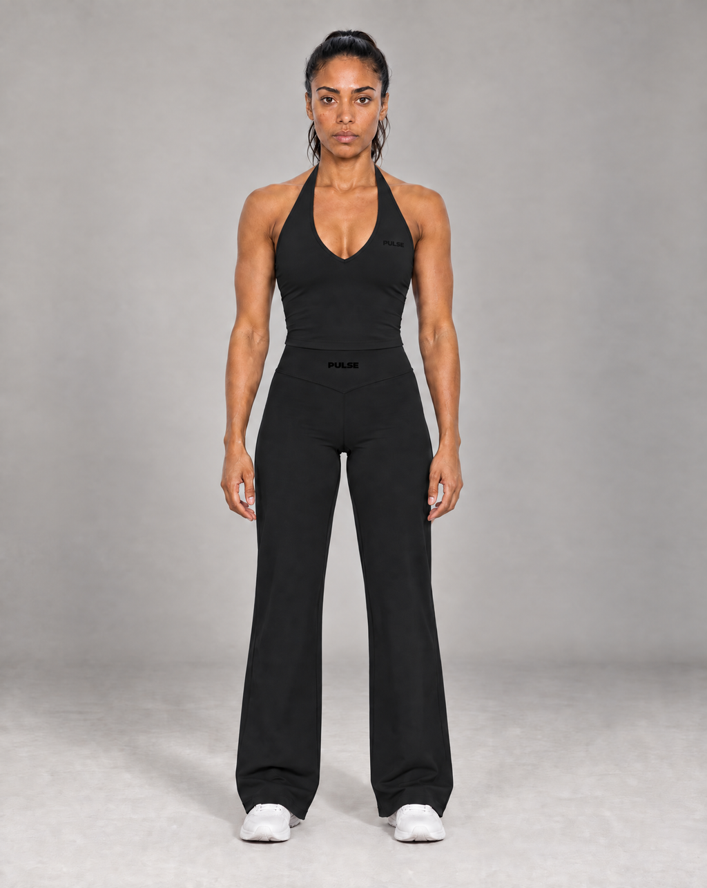 PULSE™ Form Halter Top – Black – Produktansicht 5