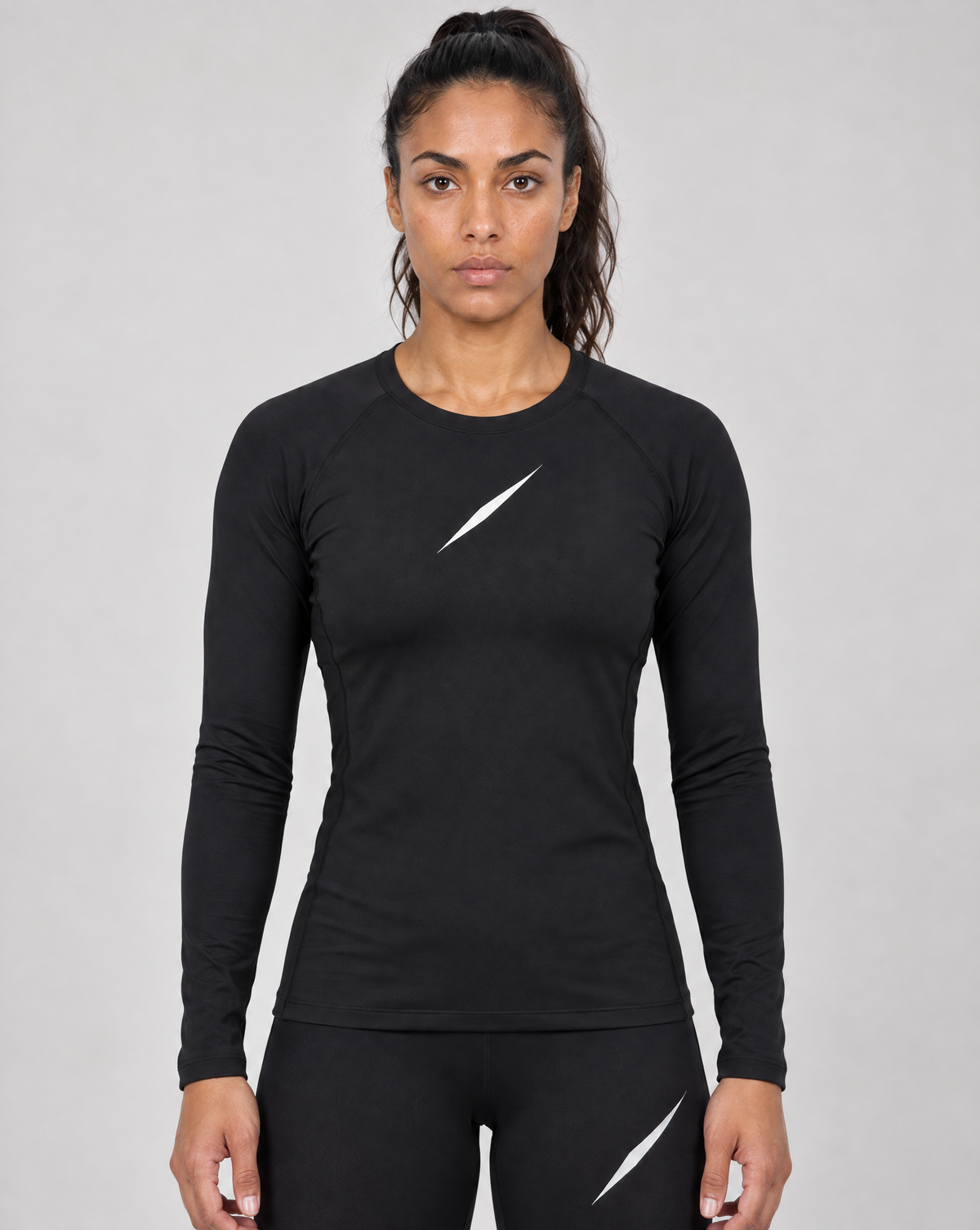 PULSE™ by Golden Vein Damen-Kompressions-Longsleeve in Schwarz – Produktansicht 1