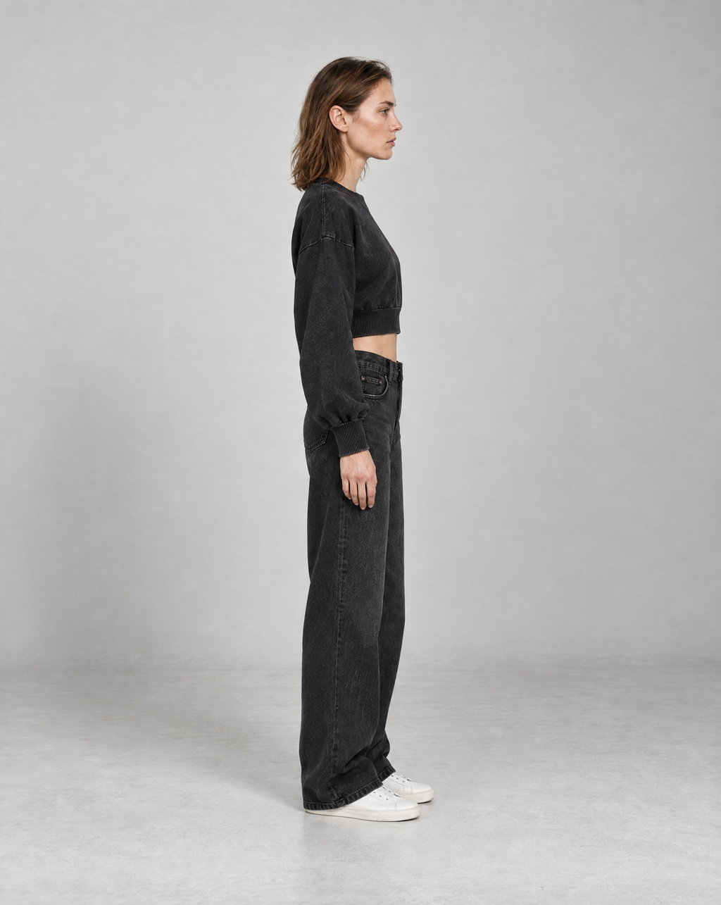 Golden Vein Parables Cropped Sweater – Black – Produktansicht 4