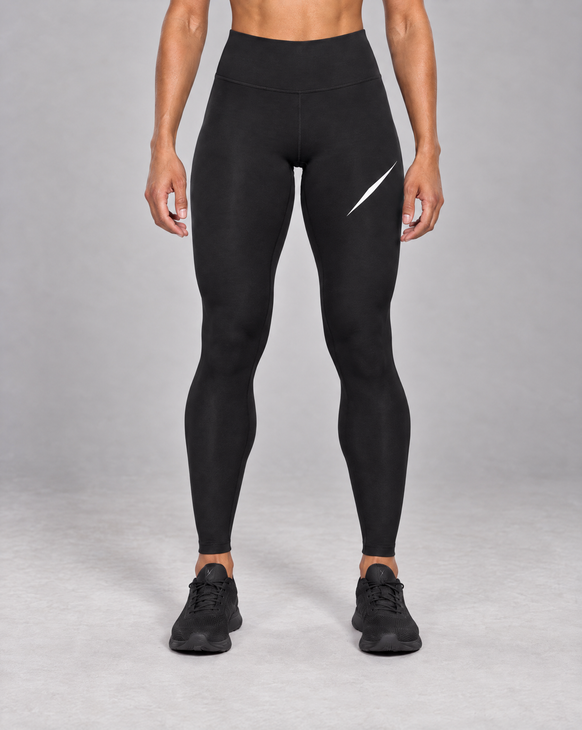 PULSE™ by Golden Vein Kompressionsleggings High-Waist in Schwarz – Produktansicht 1