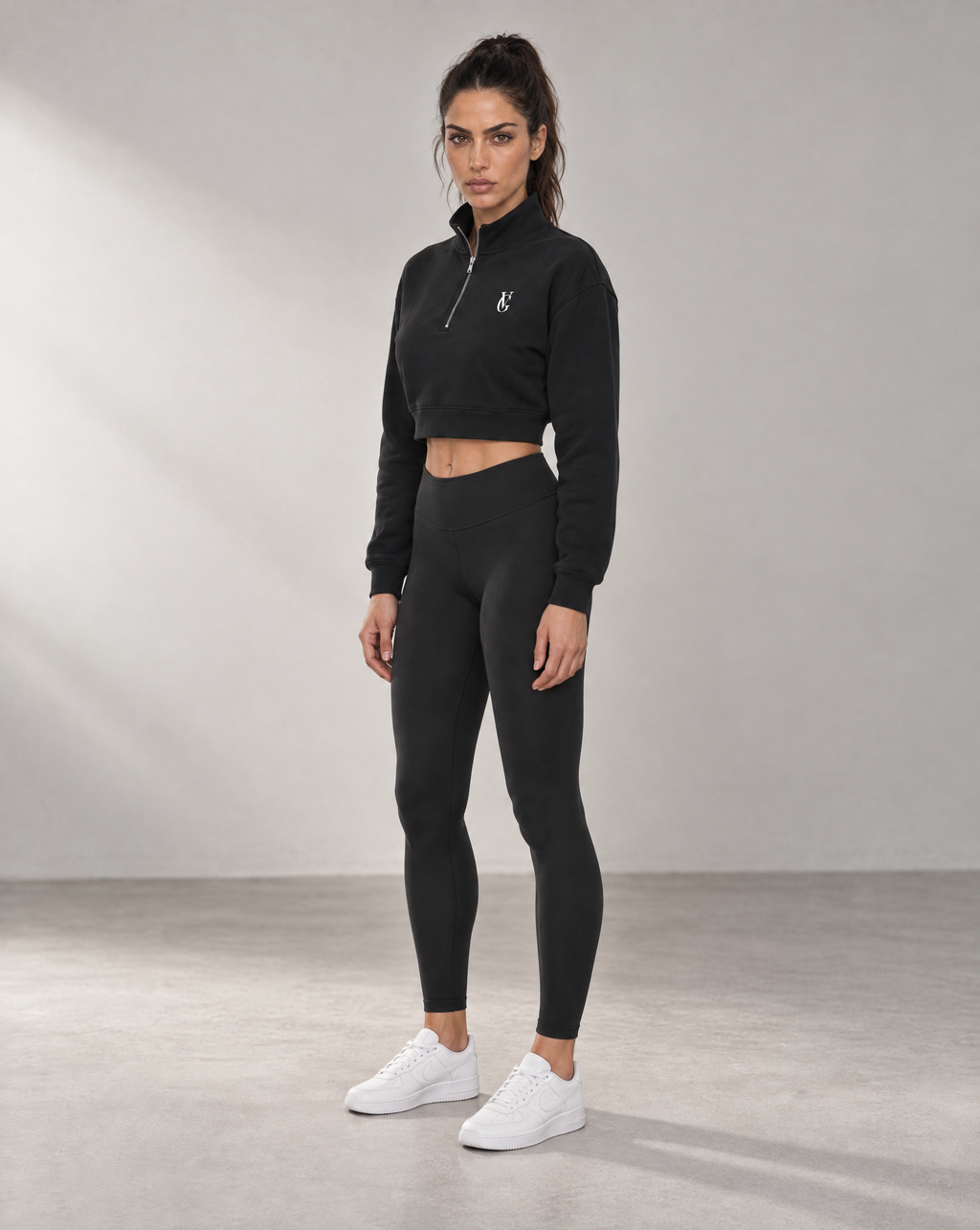 Golden Vein Cropped Quarter-Zip – Black – Produktansicht 4