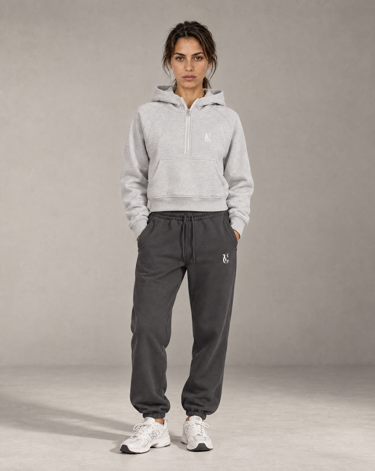 Golden Vein Cropped Half-Zip Hoodie – Cold Grey – Produktansicht 2