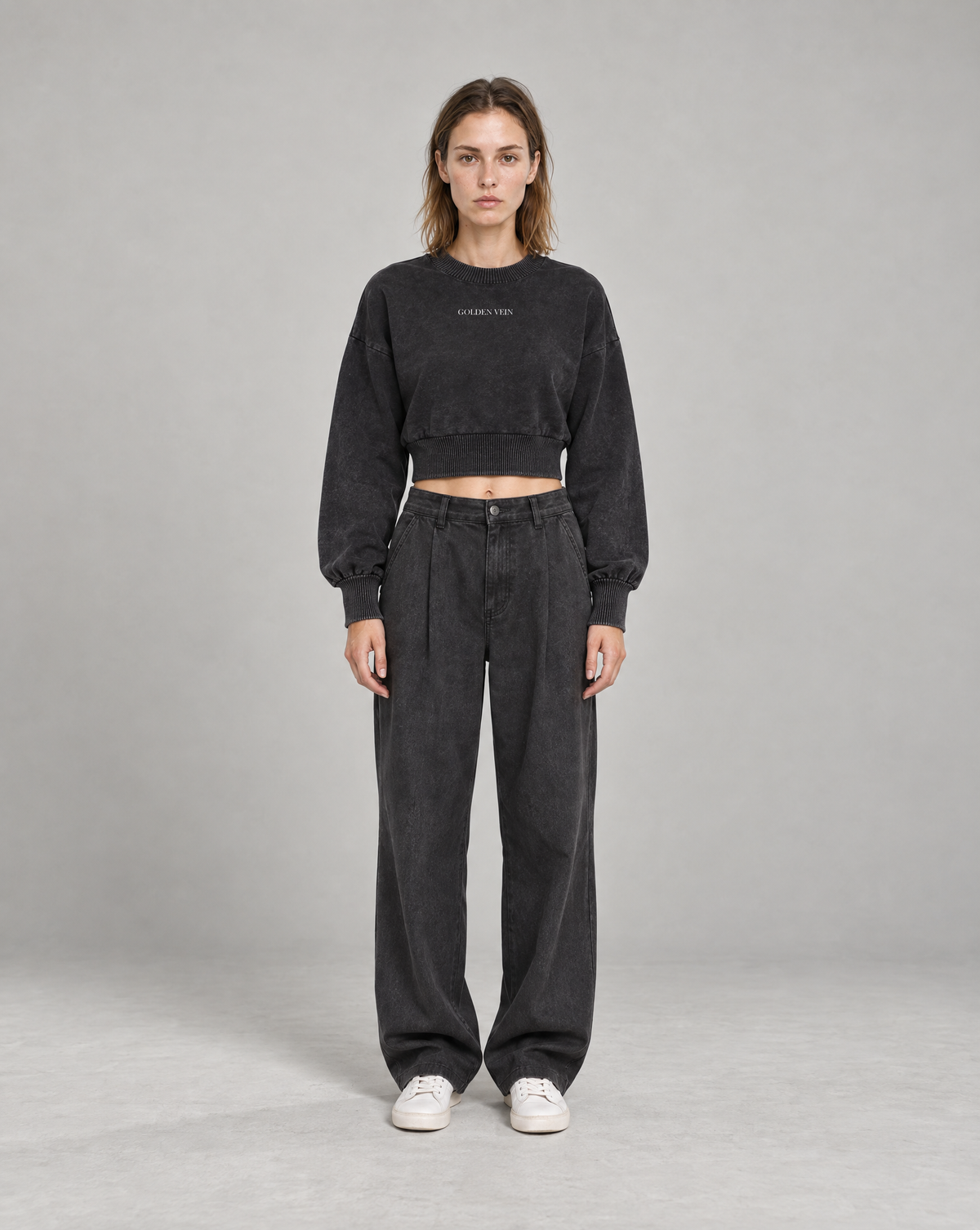 Golden Vein Mineral Wash Cropped Sweater – Black – Produktansicht 3