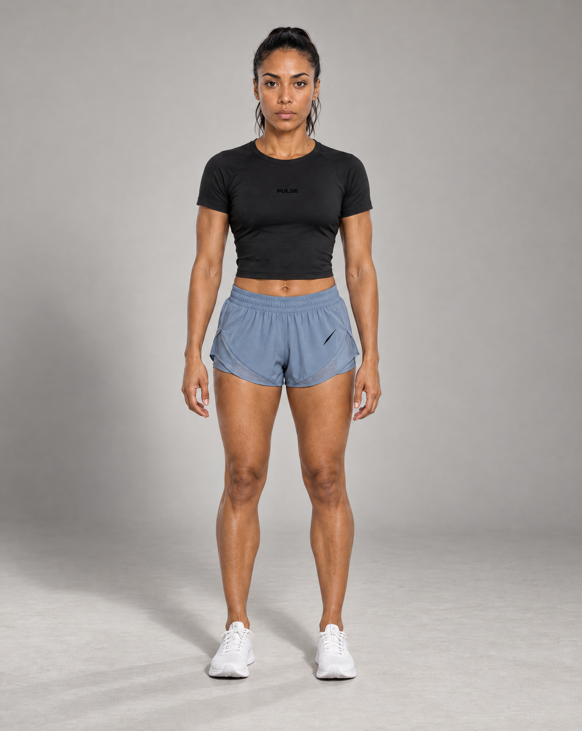 PULSE™ Cropped Performance T-Shirt – Black – Produktansicht 3