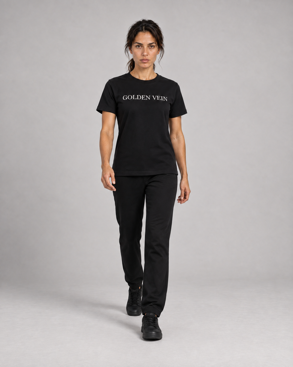 Golden Vein Basic Shirt Schwarz – Damen Walking Ansicht