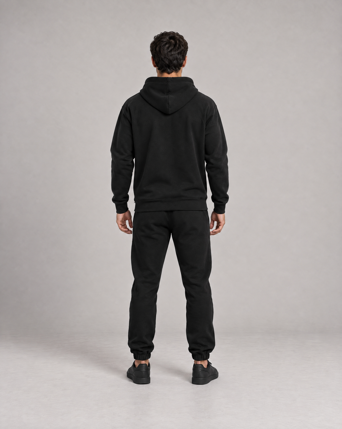 Be Ready To Lose It All Zip Hoodie und GV Premium Jogger Schwarz – Herren Rückansicht