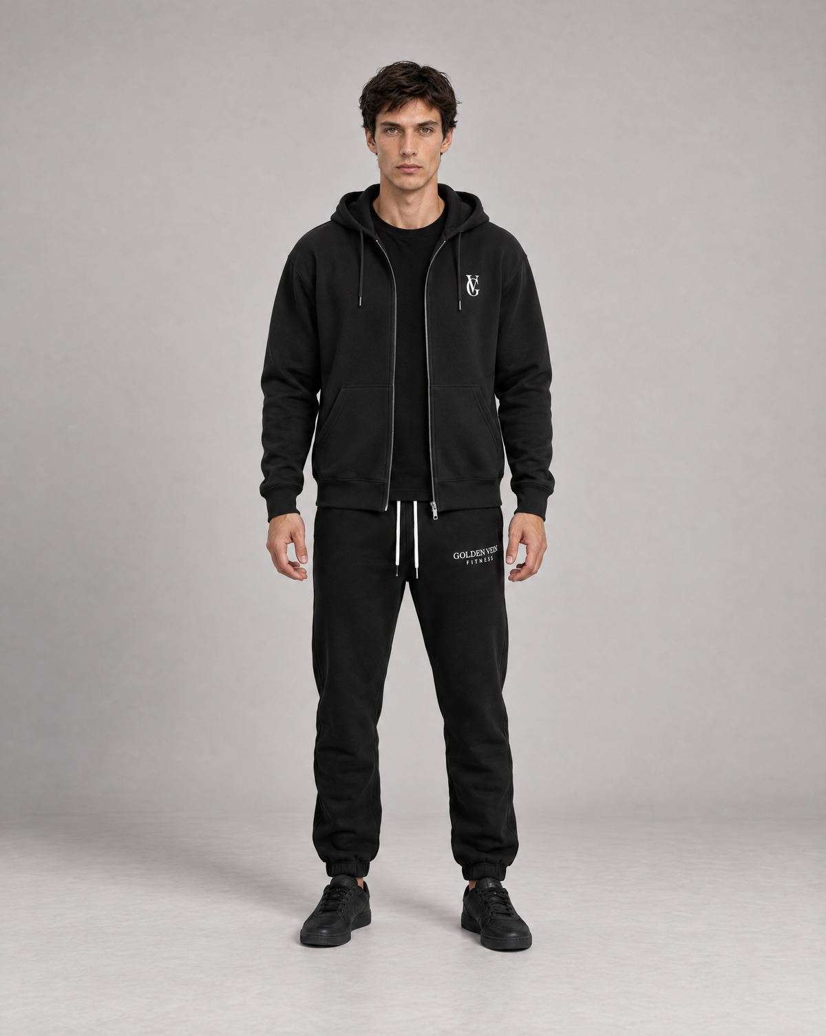 GV Premium Jogger Schwarz mit Be Ready To Lose It All Zip Hoodie – Herren Frontansicht