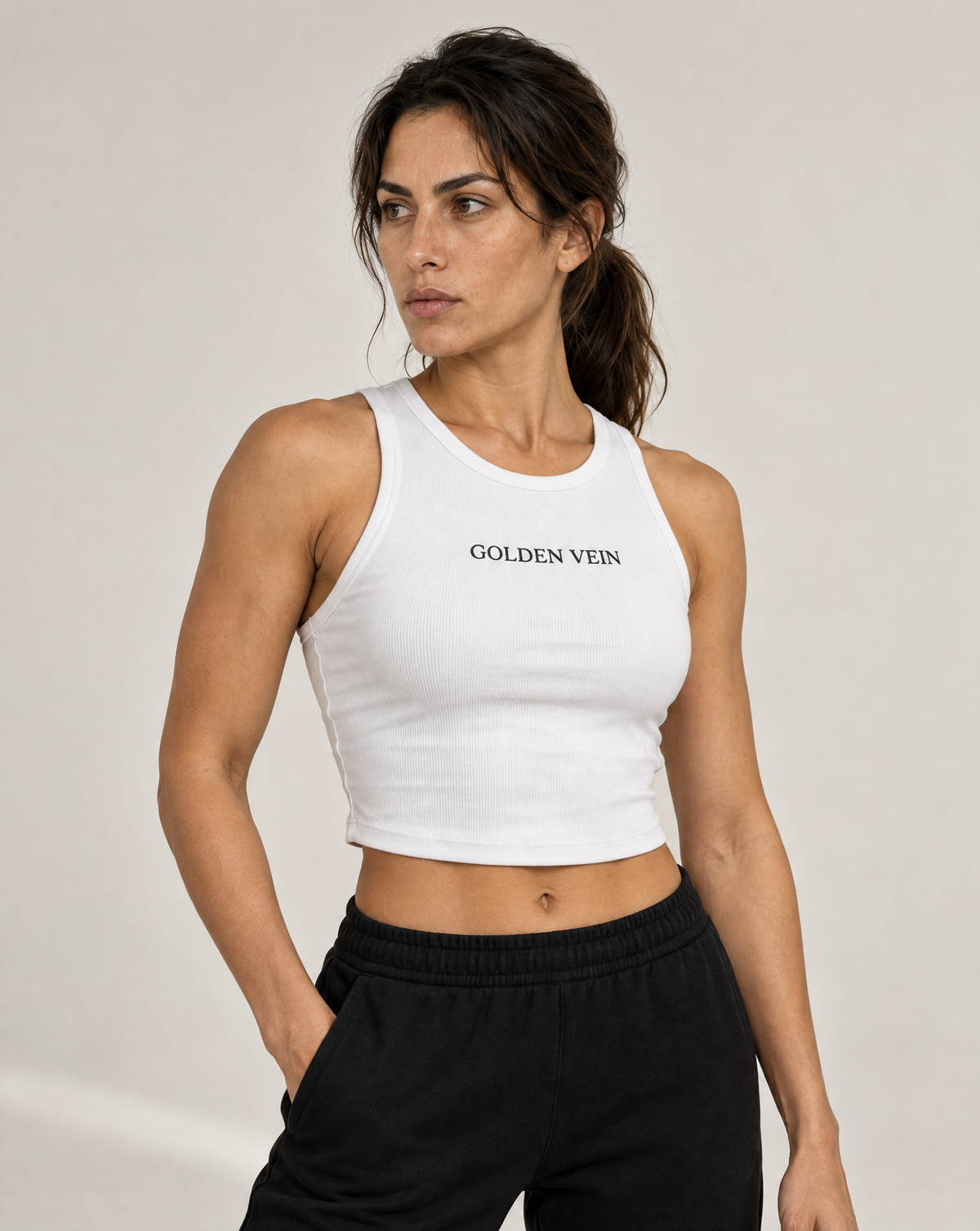 Crop Tanktop Weiß am Model