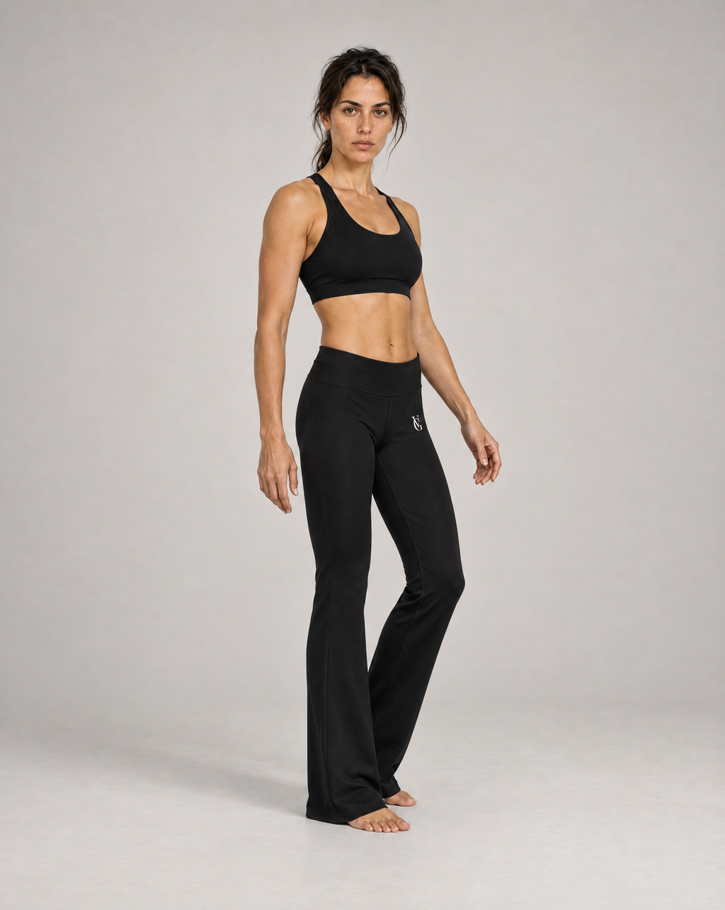 GV Flare Leggings Schwarz – three-quarter view