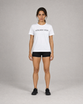 Golden Vein Basic Shirt in Weiß – Damen Frontansicht