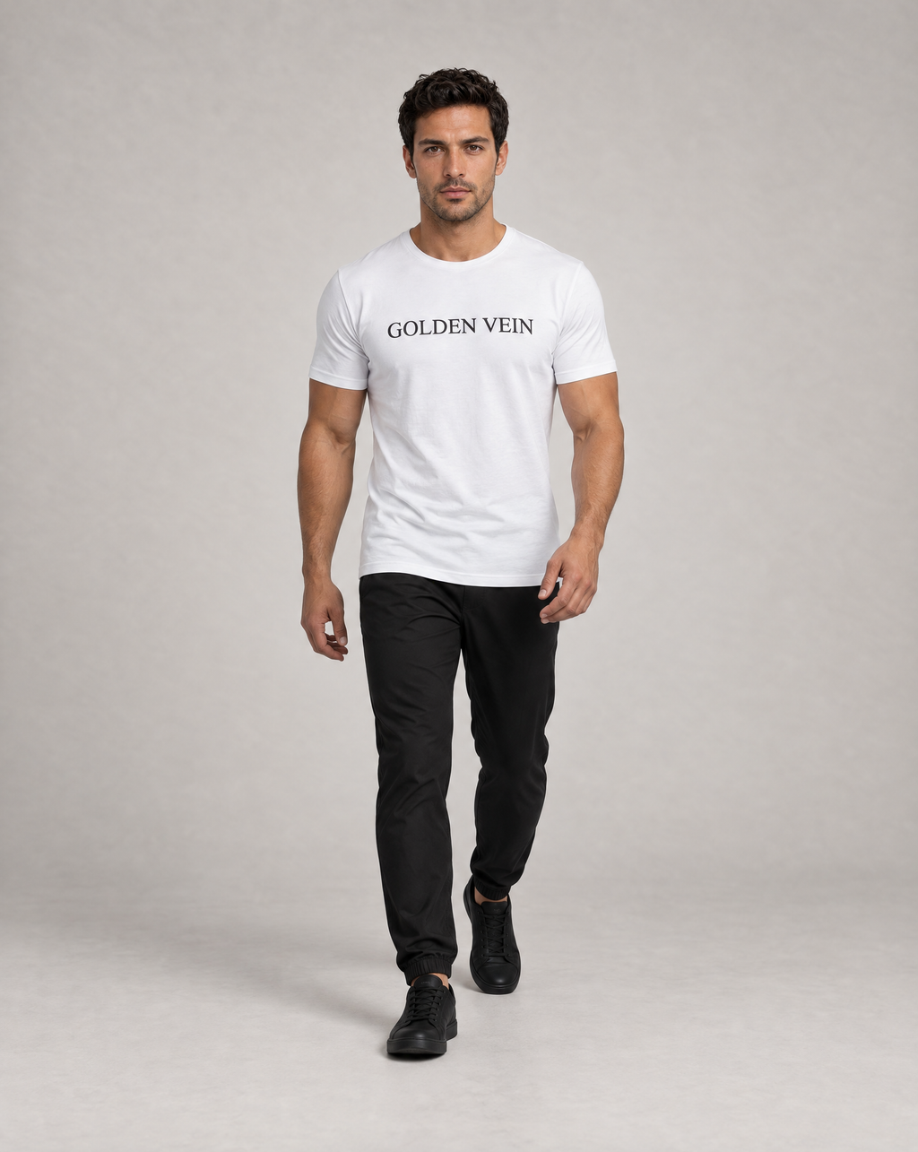 Golden Vein Basic Shirt in Weiß – Herren Walking Ansicht