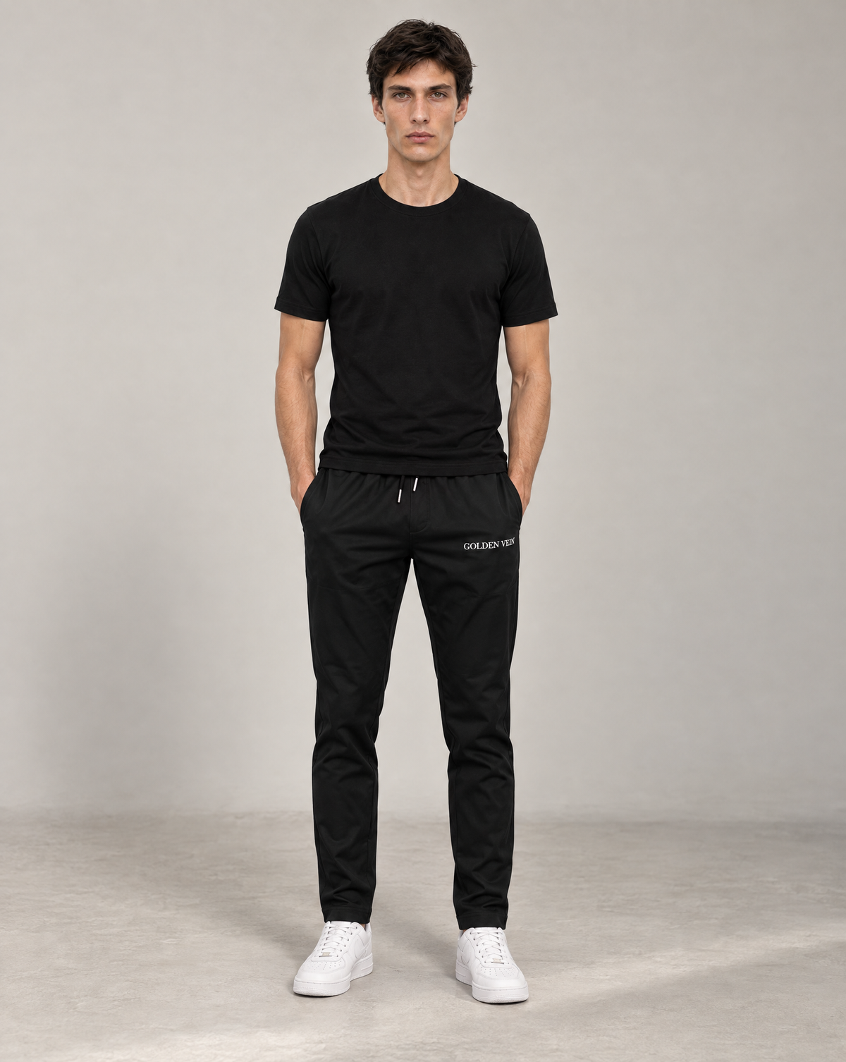 Golden Vein Trainingshose Schwarz Frontansicht