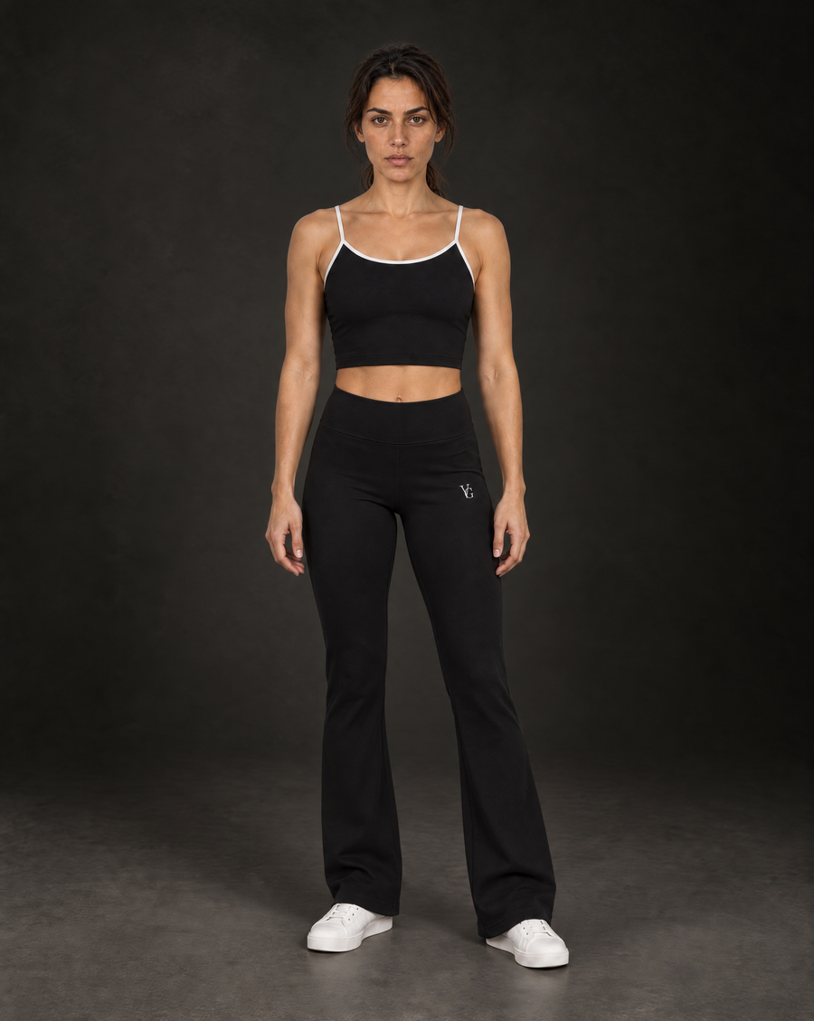 Crop Top Schwarz – Frontansicht
