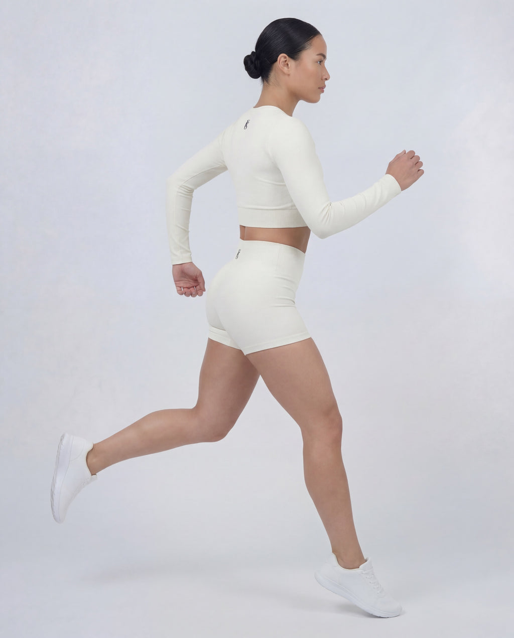 PULSE™ Cropped Longsleeve – Off-White