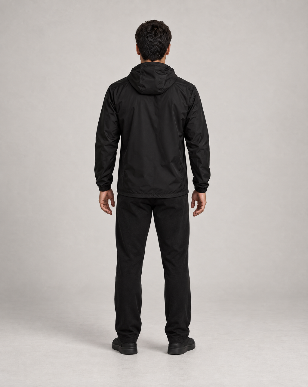 GV Windbreaker Black – back view