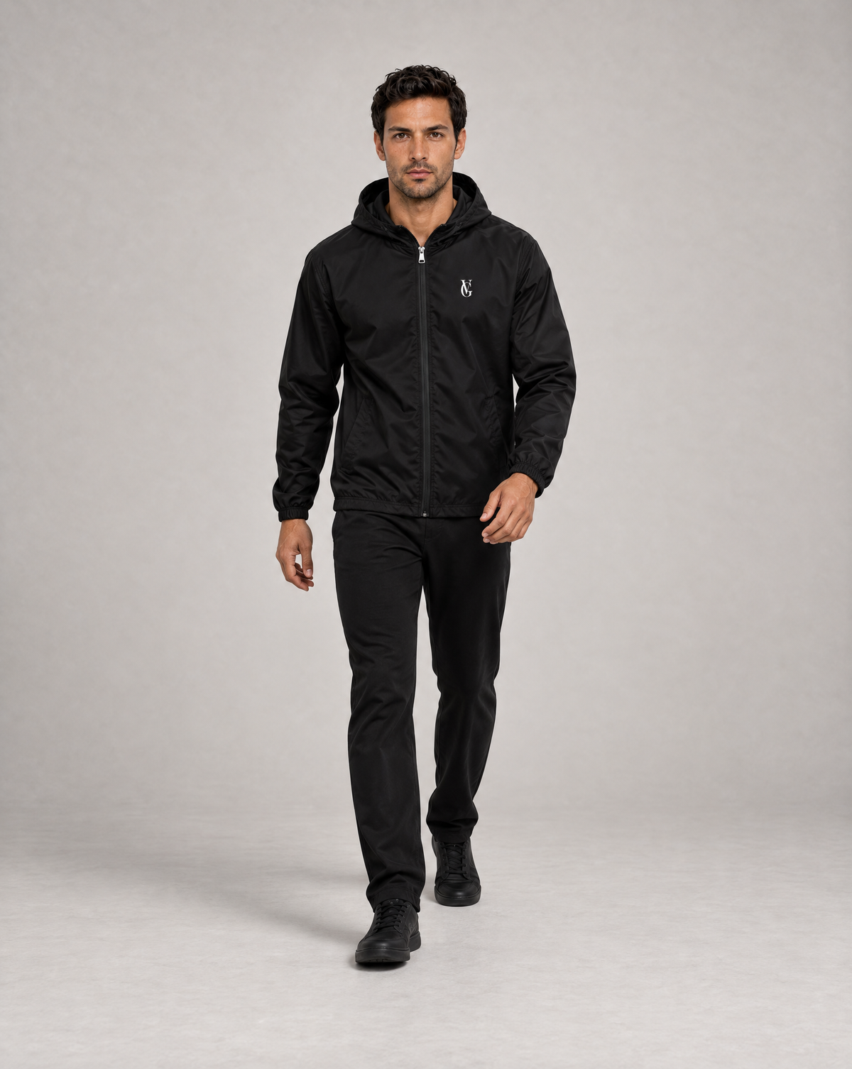 GV Windbreaker Black – walking view