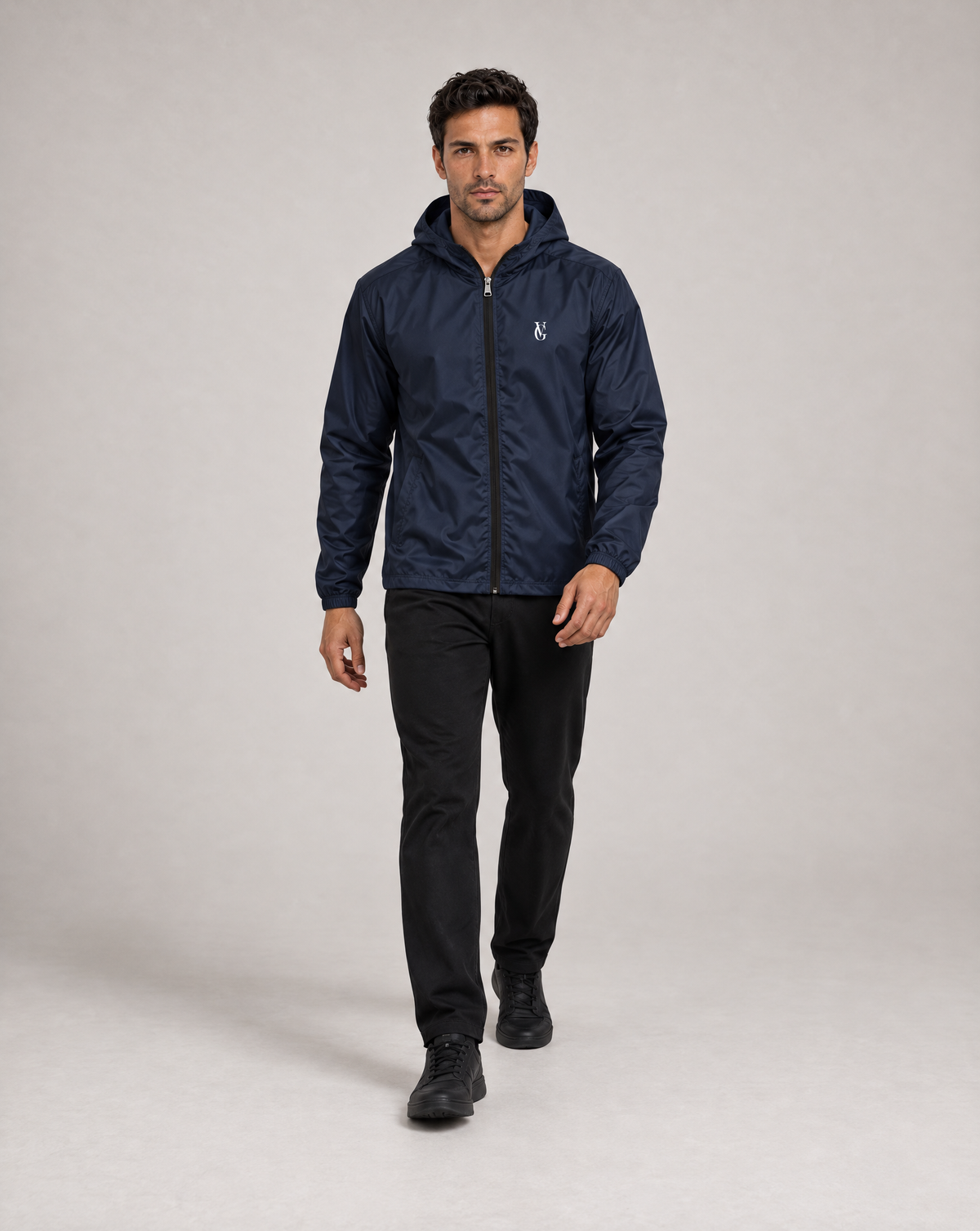 GV Windbreaker Navy – walking view