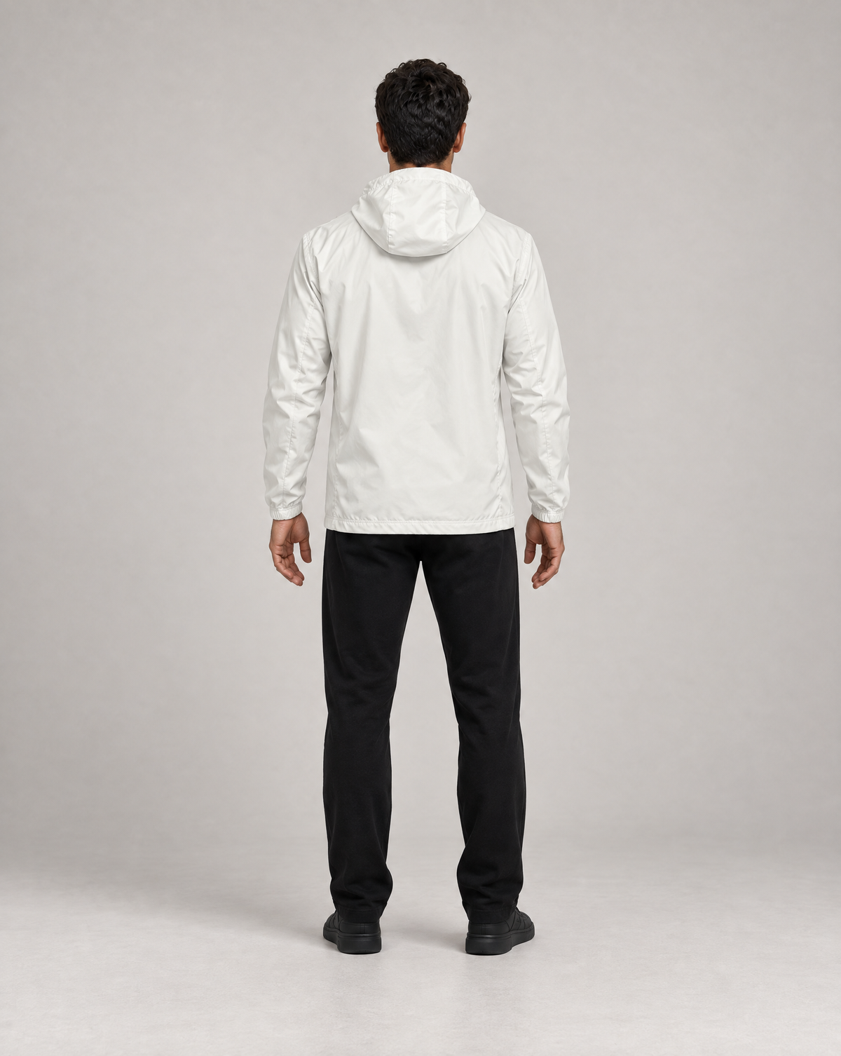 GV Windbreaker Off-White – back view